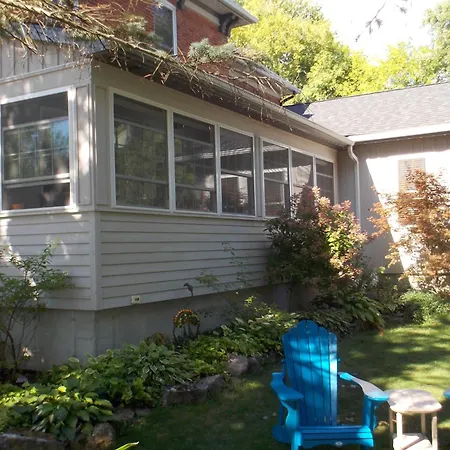 Seaway Manor B&B-2
